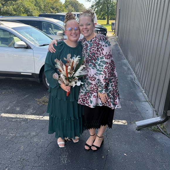 Meet your Posher, Ellie - Picture 4 of 8